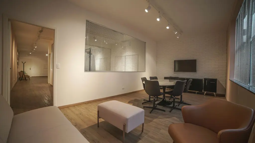 Show Room 02