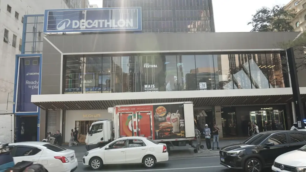 Fachada Top Center 07